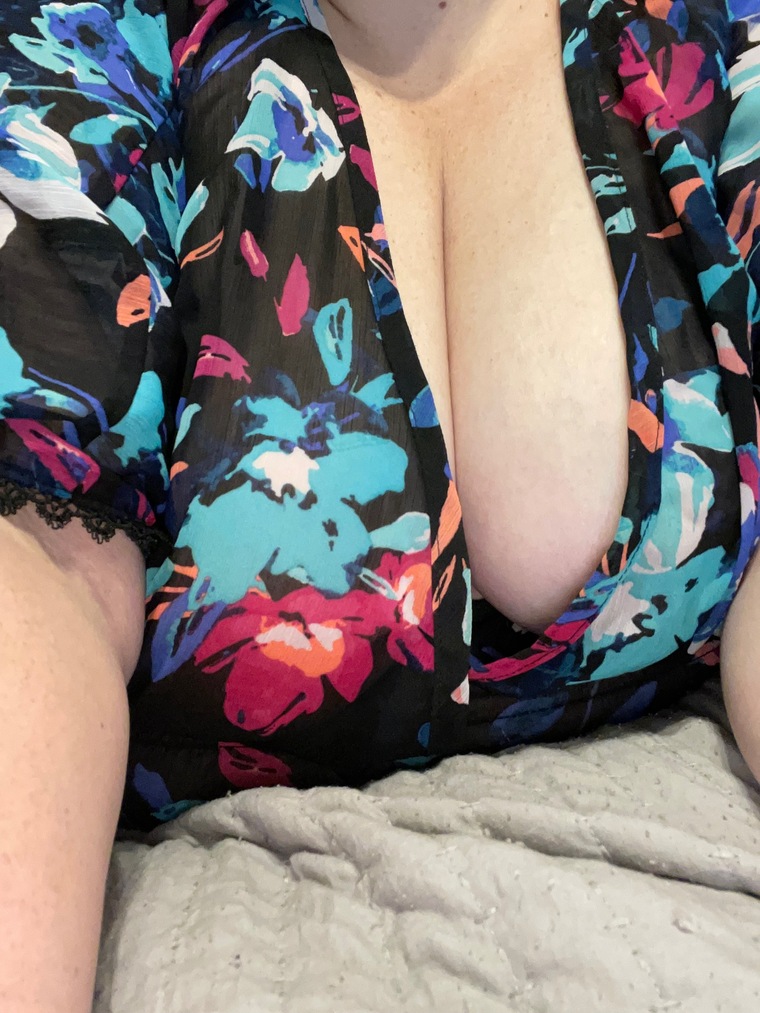 Mommadj23 cover image