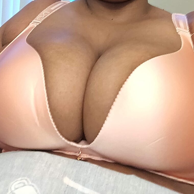 MistressSiss94 cover image