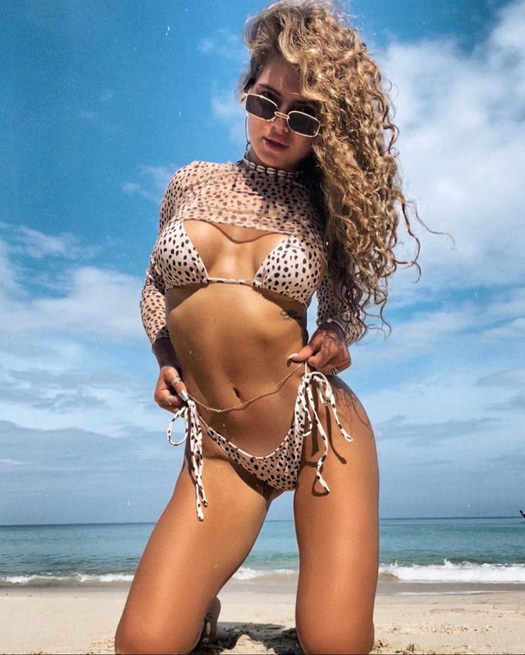 Liana_De_La_Mer banner image