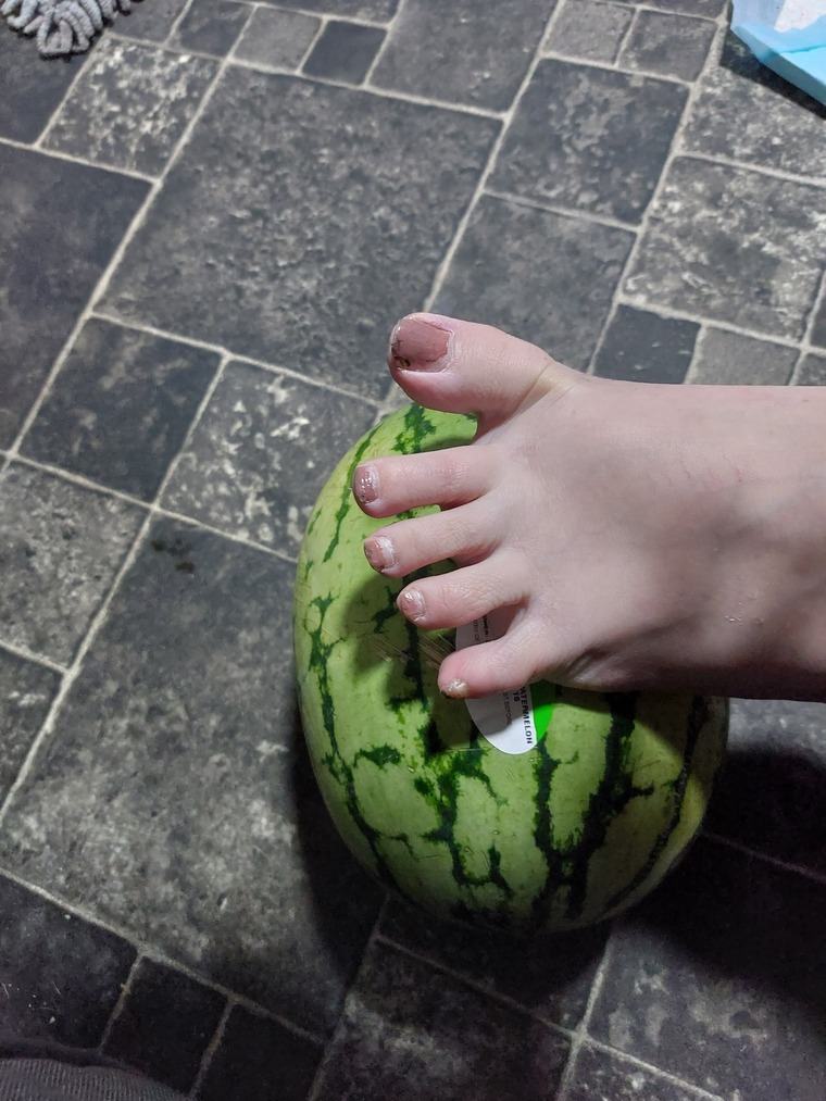 Zara-feet banner image
