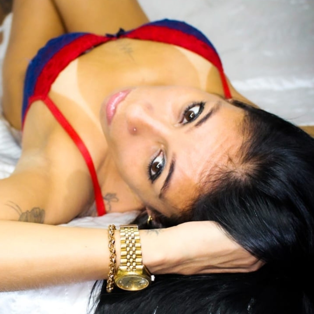 Anna M banner image