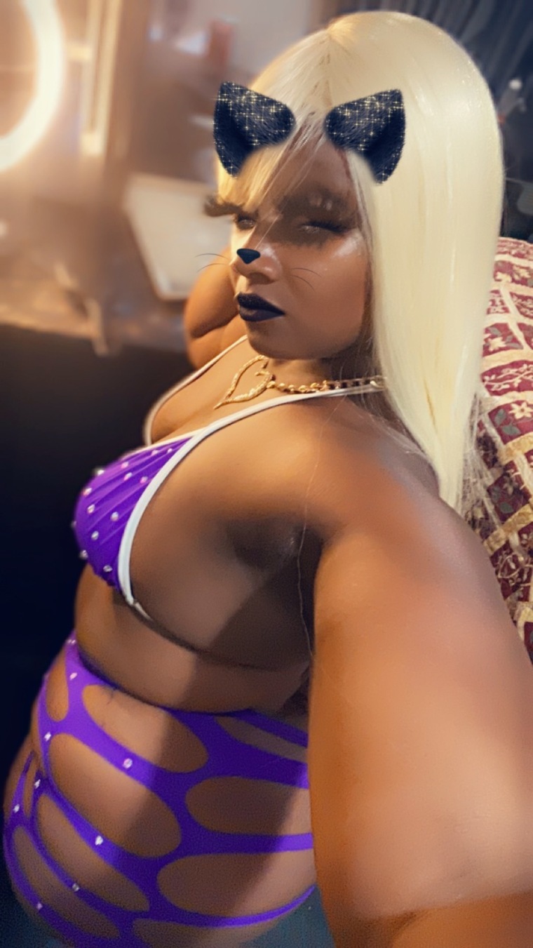 Juicy_cheek$ banner image