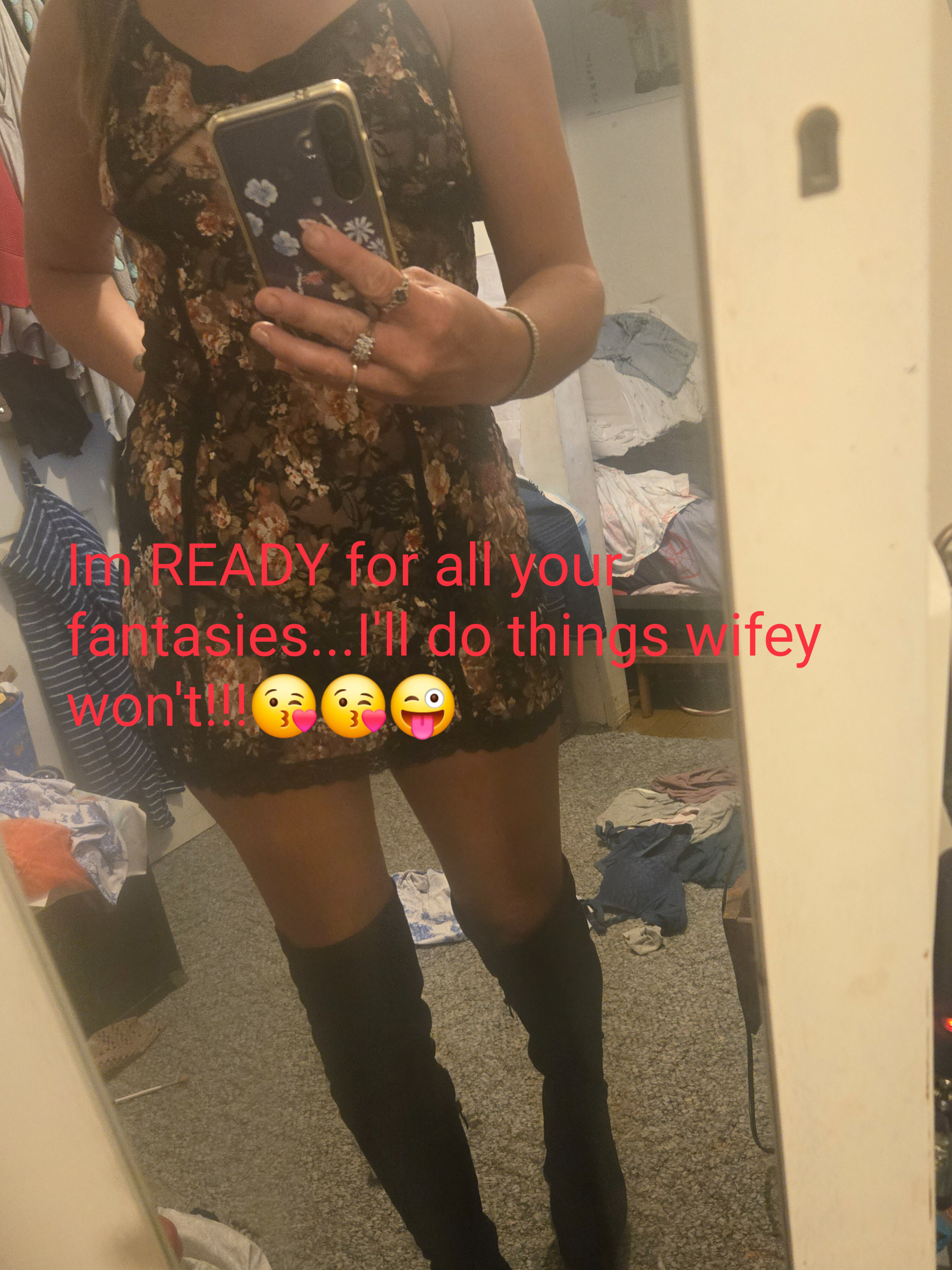 MistressHolly banner image