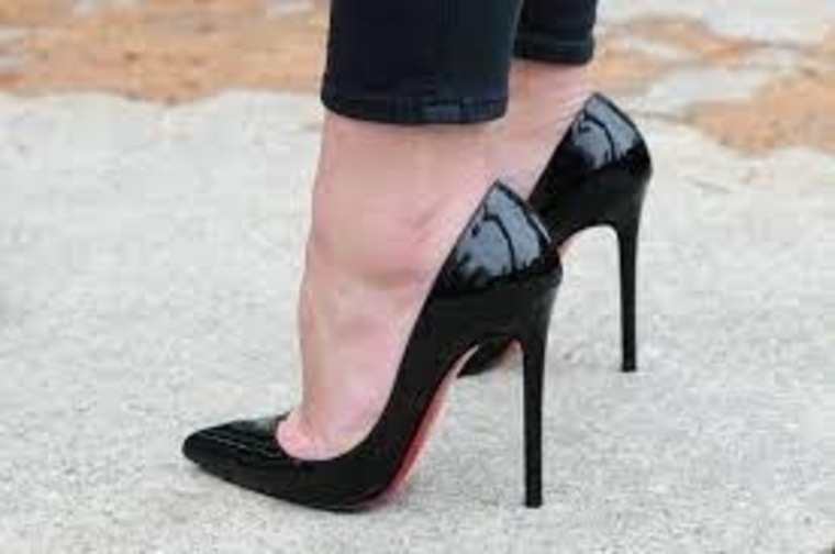 Jolis Pieds cover image