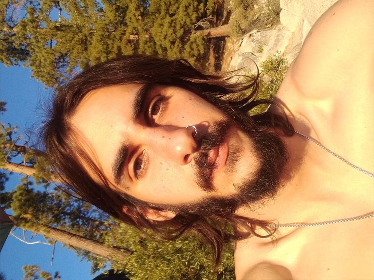 Nicolás cover image