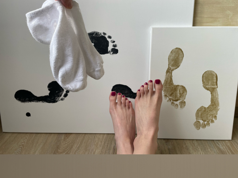 Feet.Nella banner image