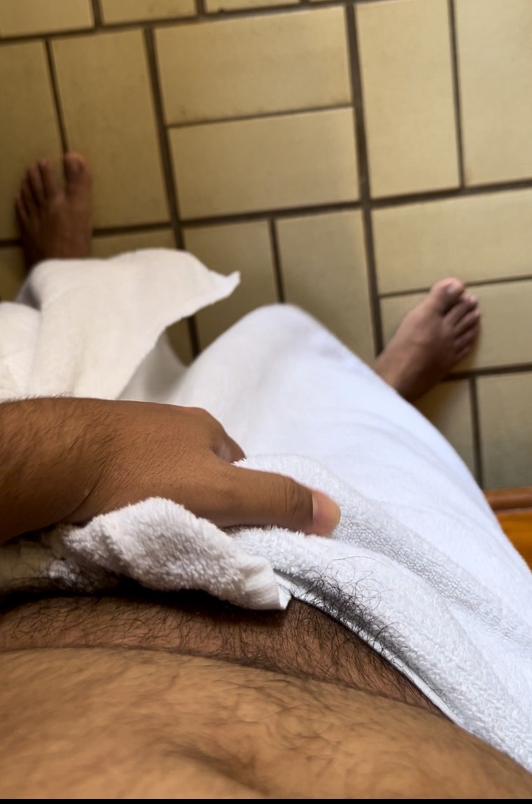 DomFeetGO cover image