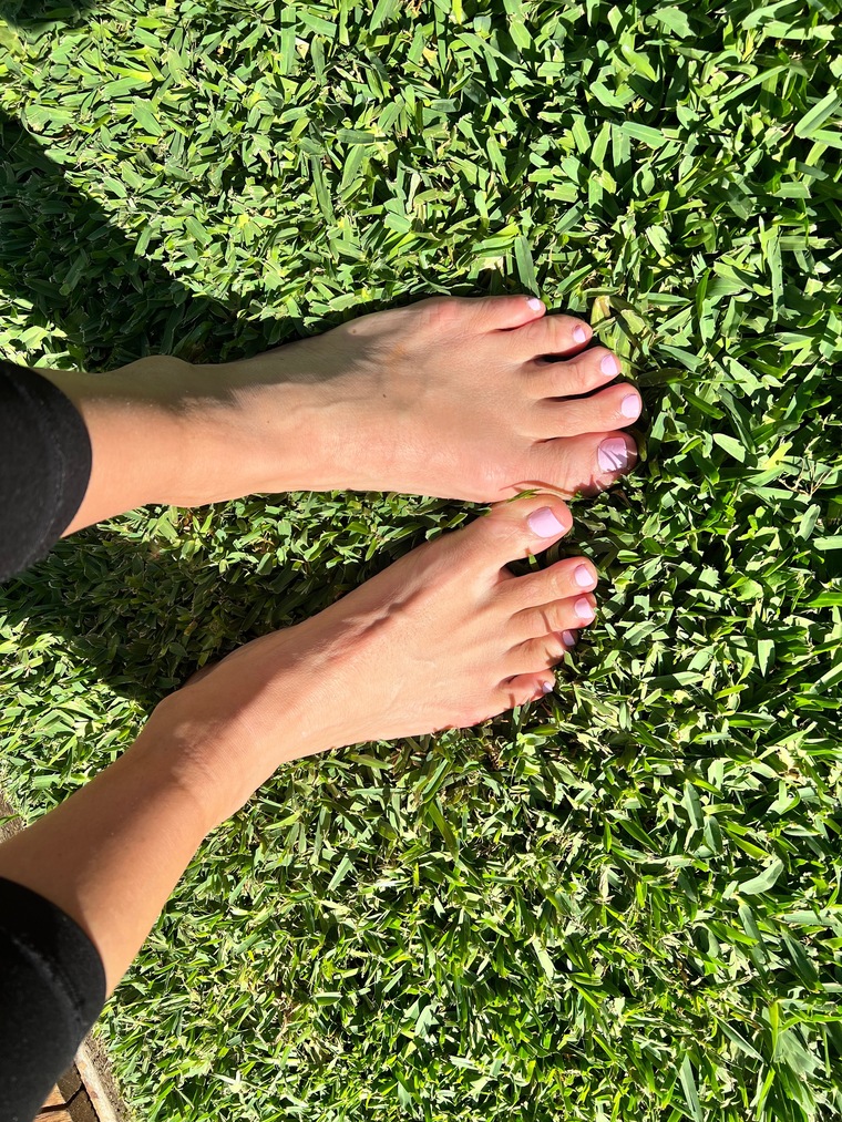 Pretty Aussie Feet banner image