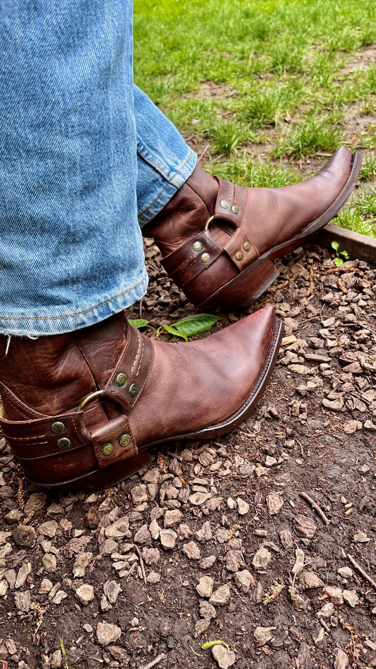 Jeremyboots cover image