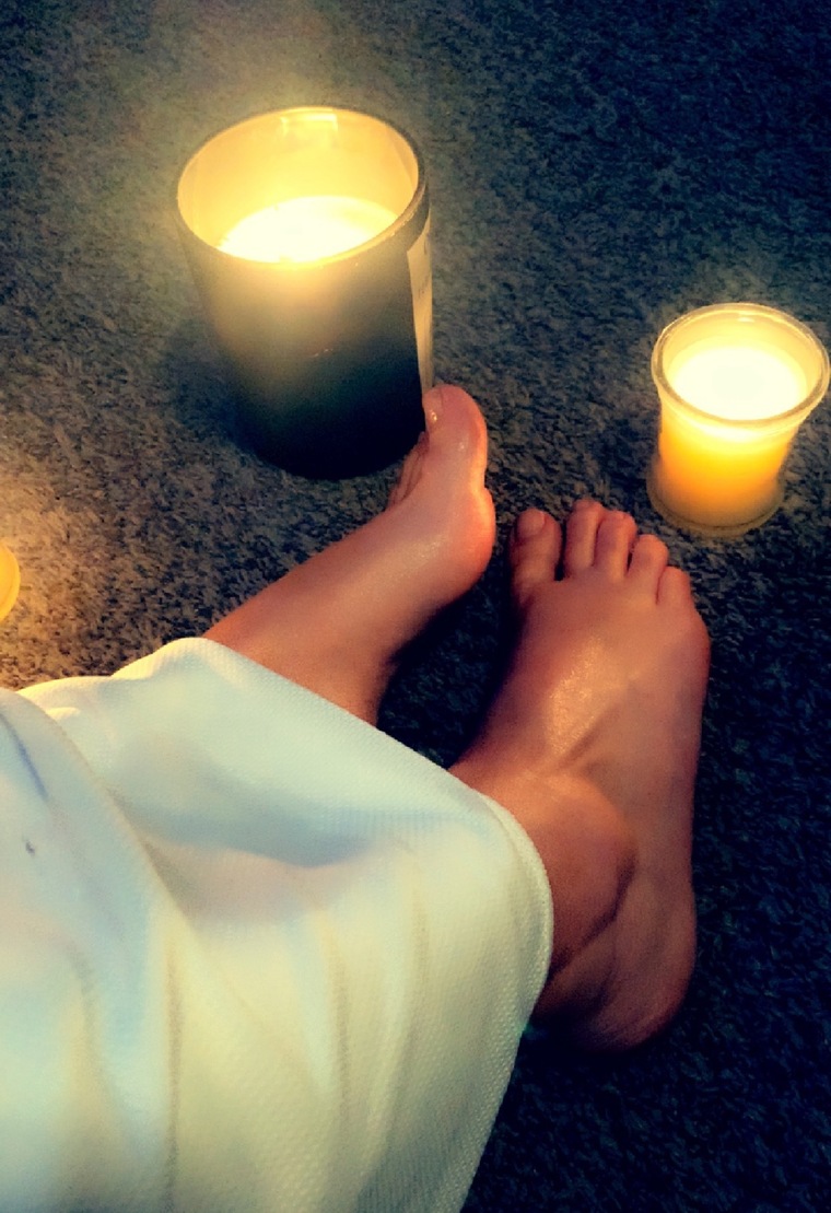 Couple of perfect feet banner image