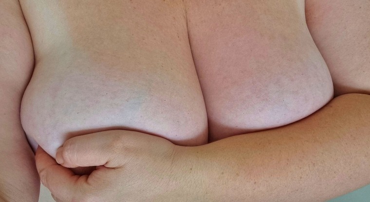 Bigtiddies banner image