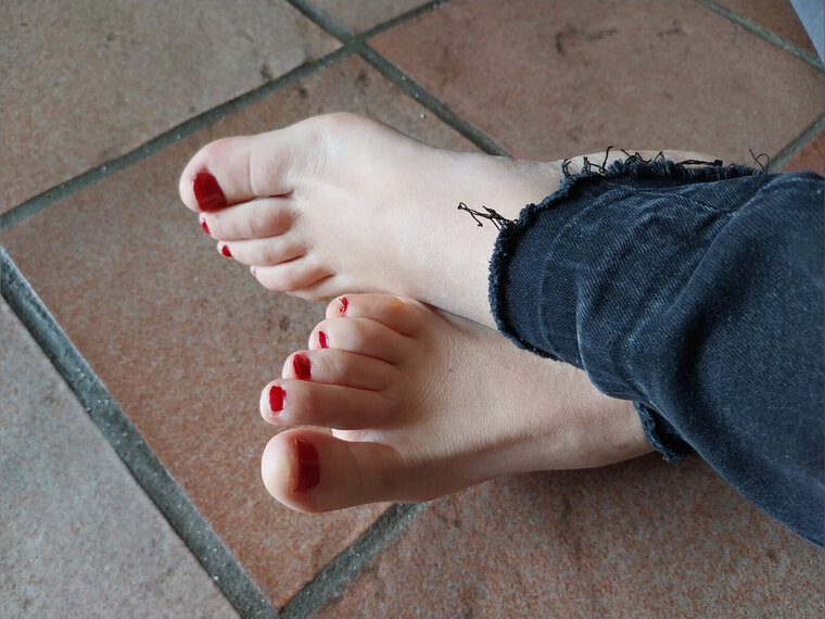 barbiefeet42 banner image