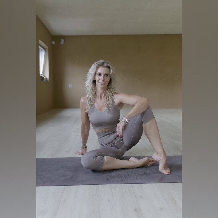 Sabina BareBalletGym cover image