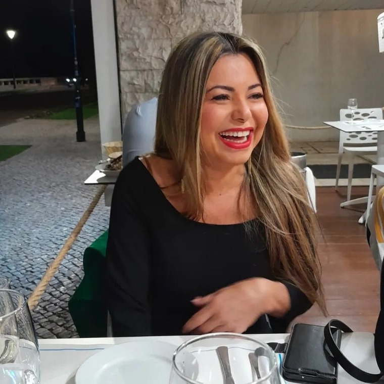 Cássia Sales cover image