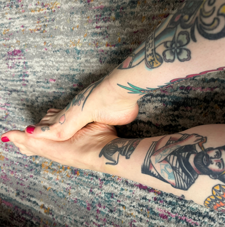 BellaTrinity_feet cover image