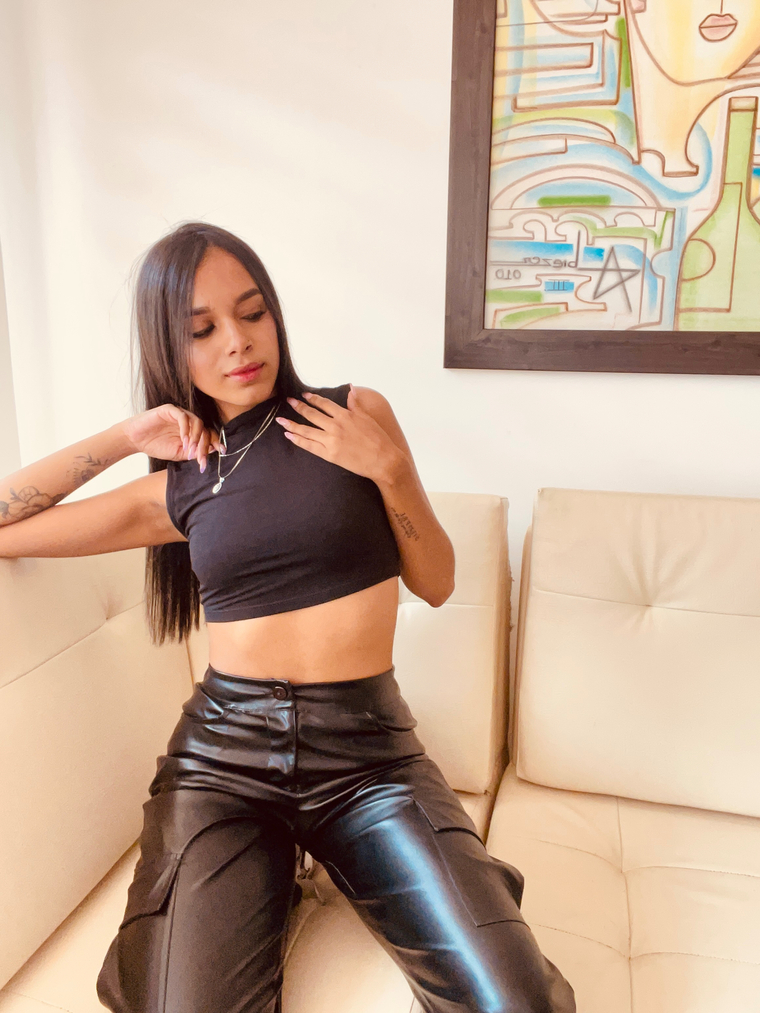 Mariana Peña cover image