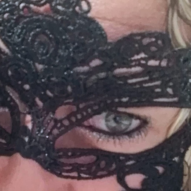 Robytrilly cover image