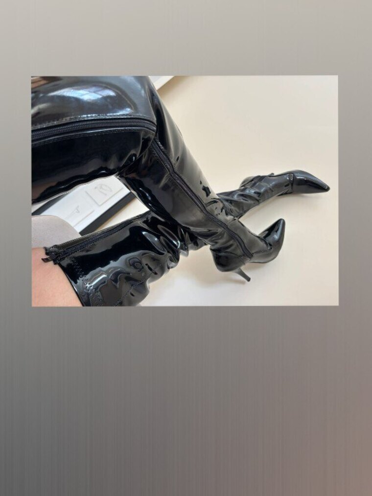 Domina Latex cover image