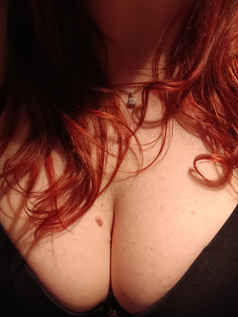 Peachycheecks cover image