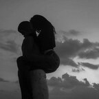 Casal misterioso avatar