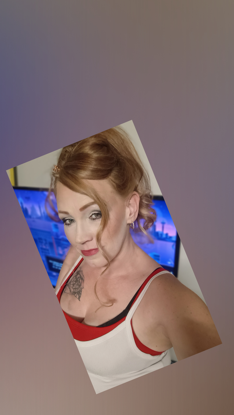 Ms.White_Beauty_w_ThA_Booty cover image