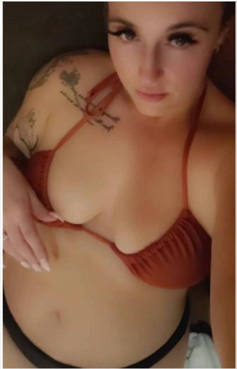 HelloMonroe cover image