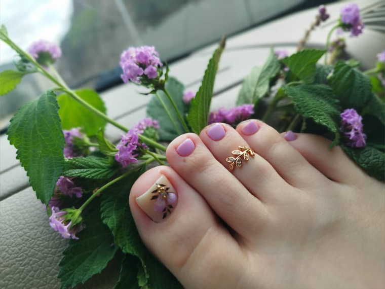 feductive feet2 cover image