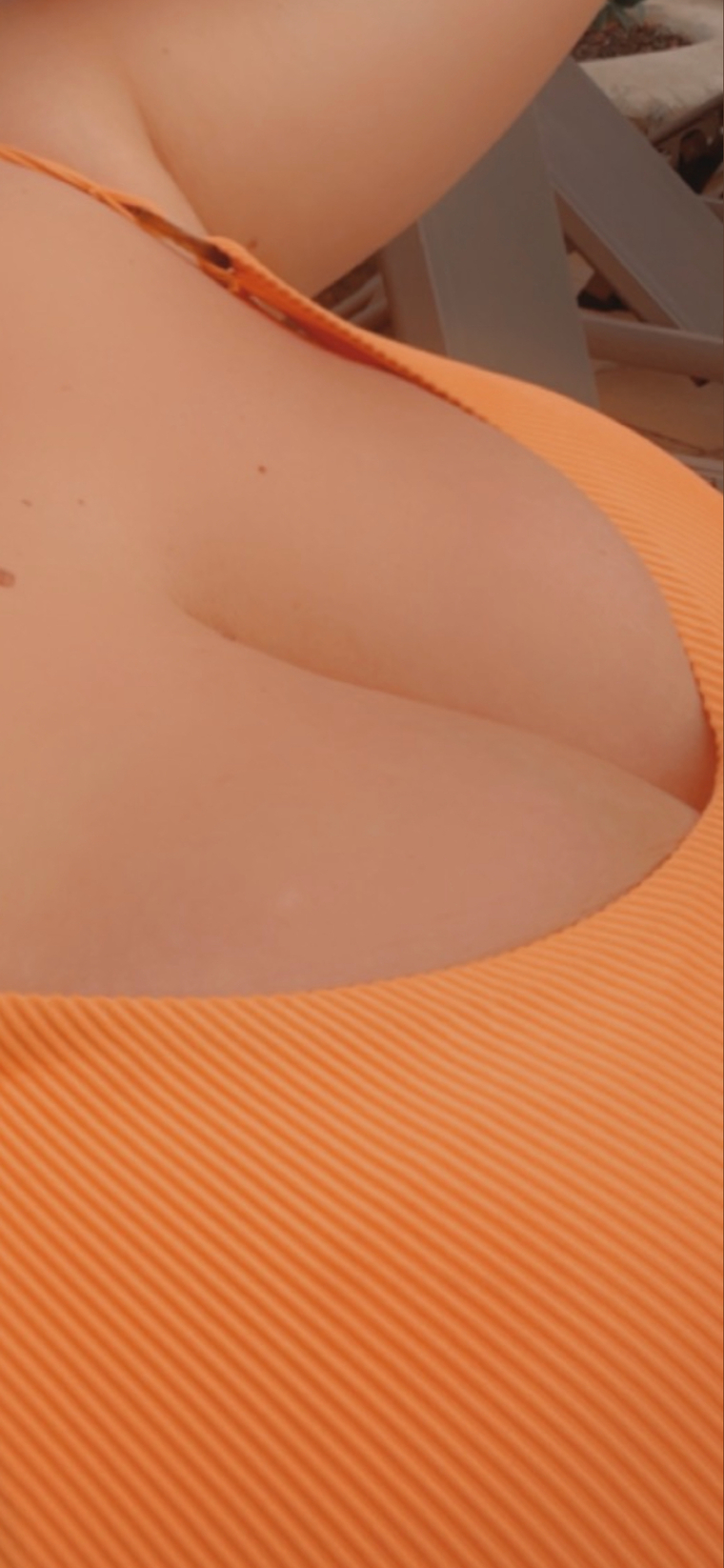 Emma_Leax cover image
