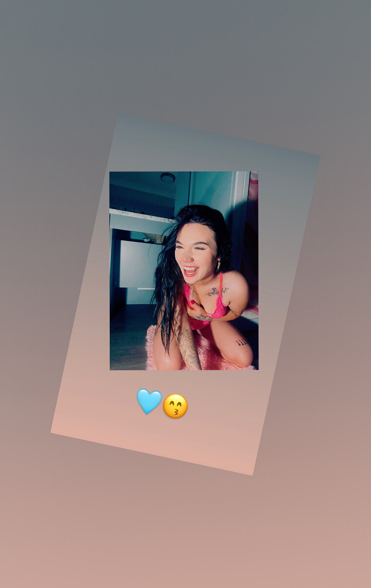Chlo🤗 cover image