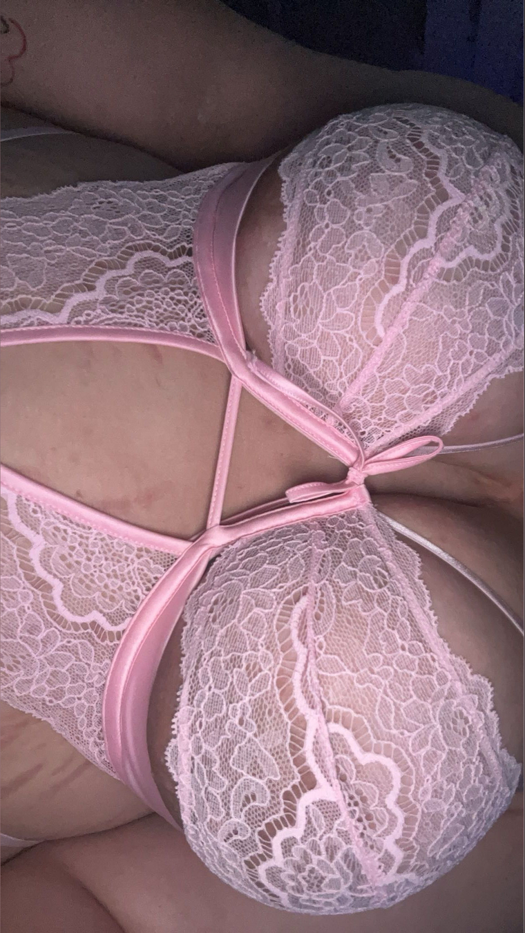 BigtittyBrunette cover image