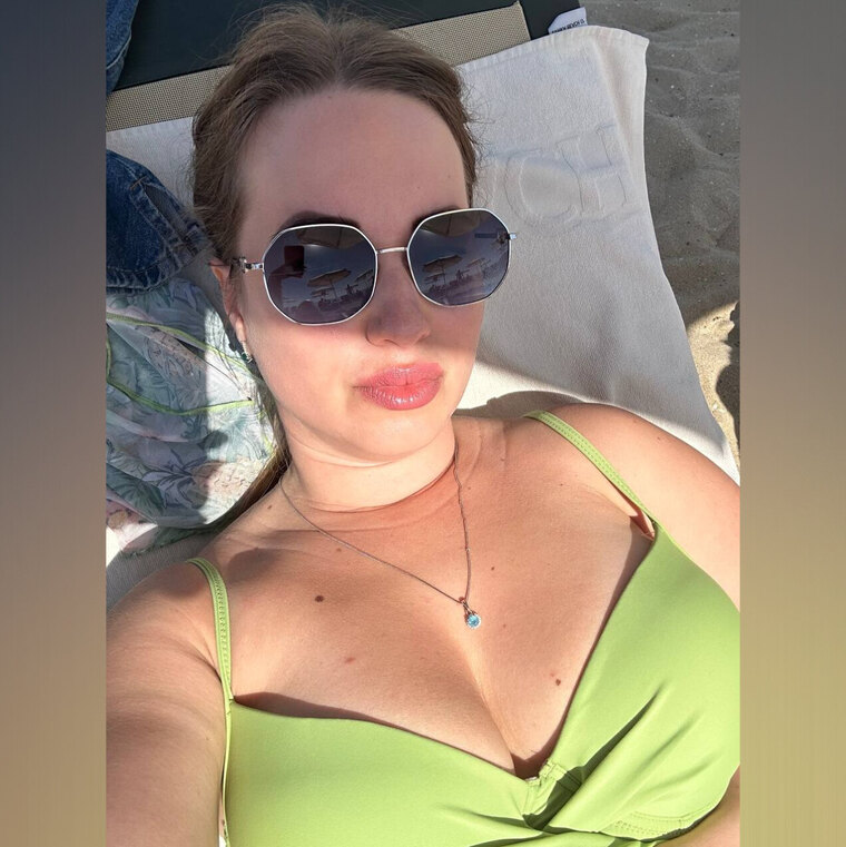 Hot Vibes cover image