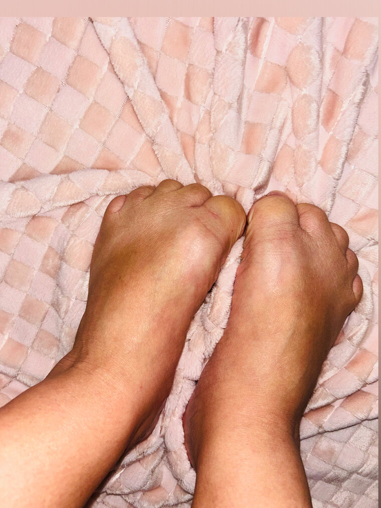 Lovelyfeet4uXO cover image