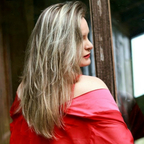 Mary Lys avatar