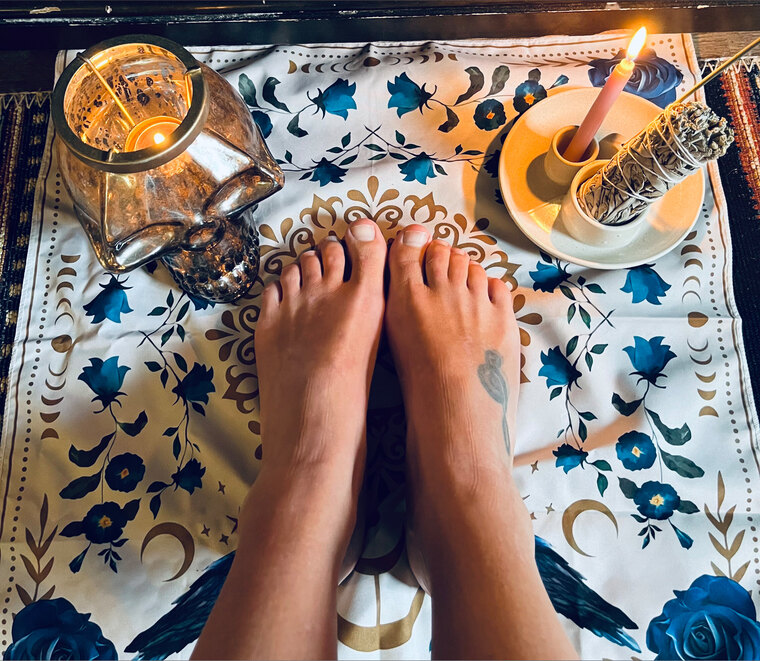 For Toes About To Rock banner image