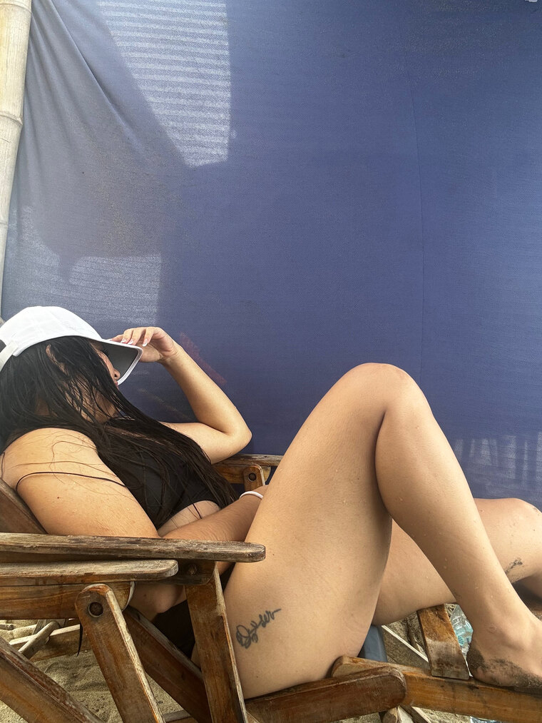 Alejandra Zambrano cover image