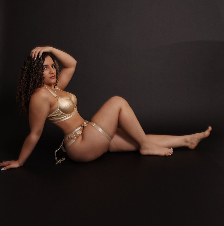 Katiusca Vasquez cover image