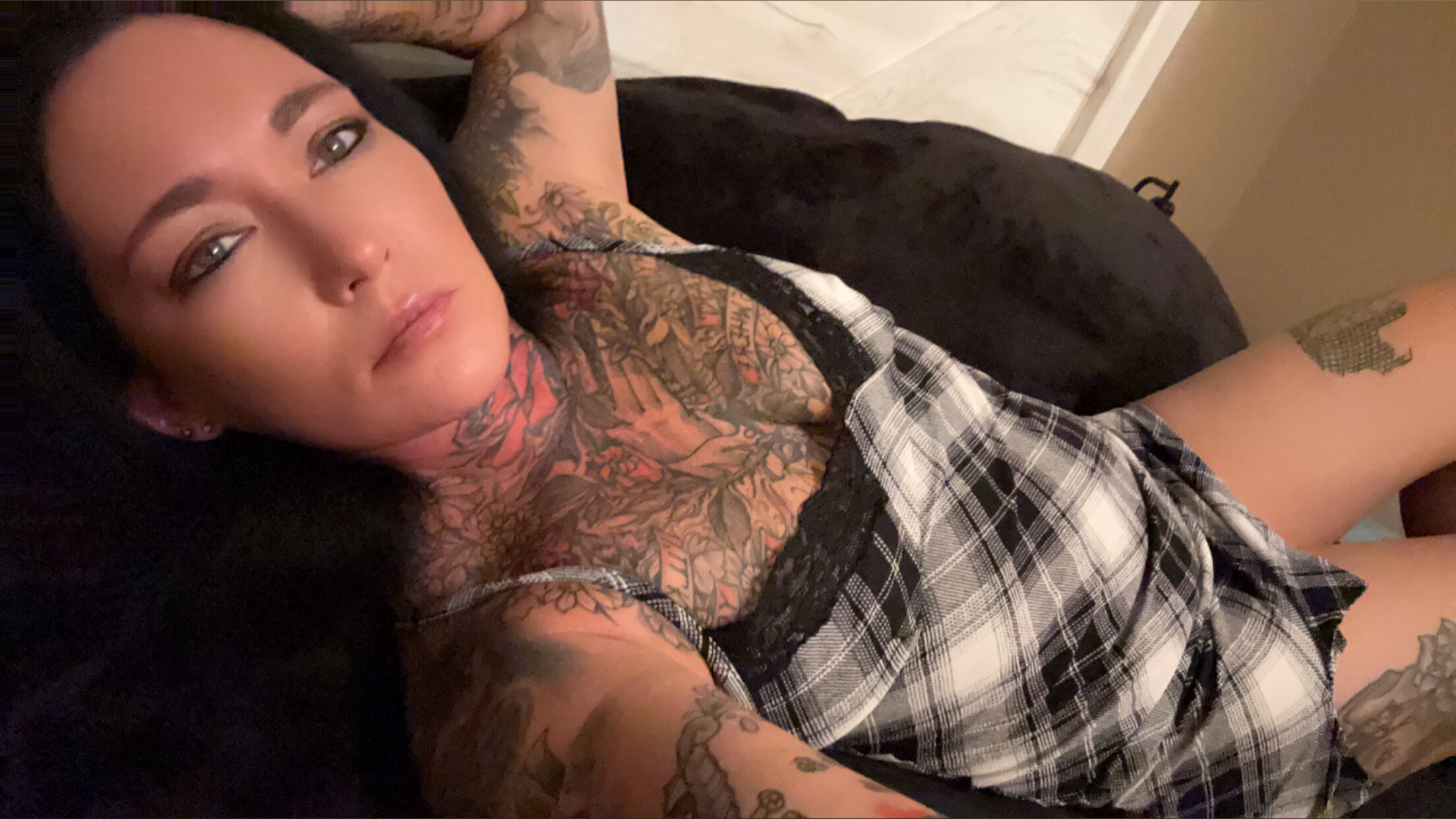 DivineDaisyKattie banner image