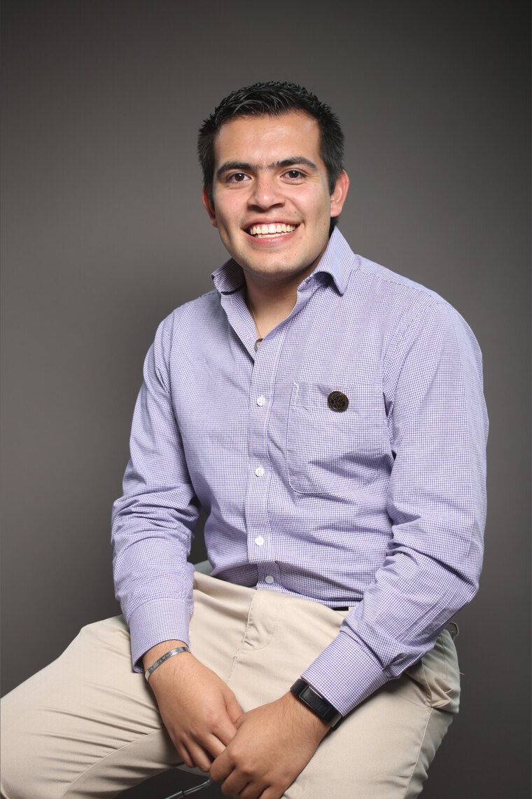 Gabriel Pérez Mendoza cover image