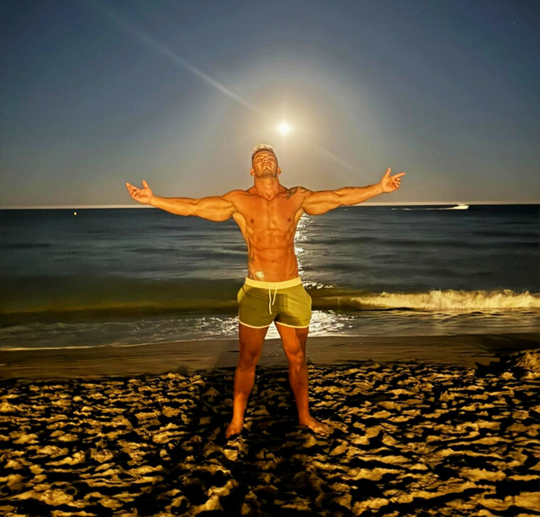 Johny Star banner image