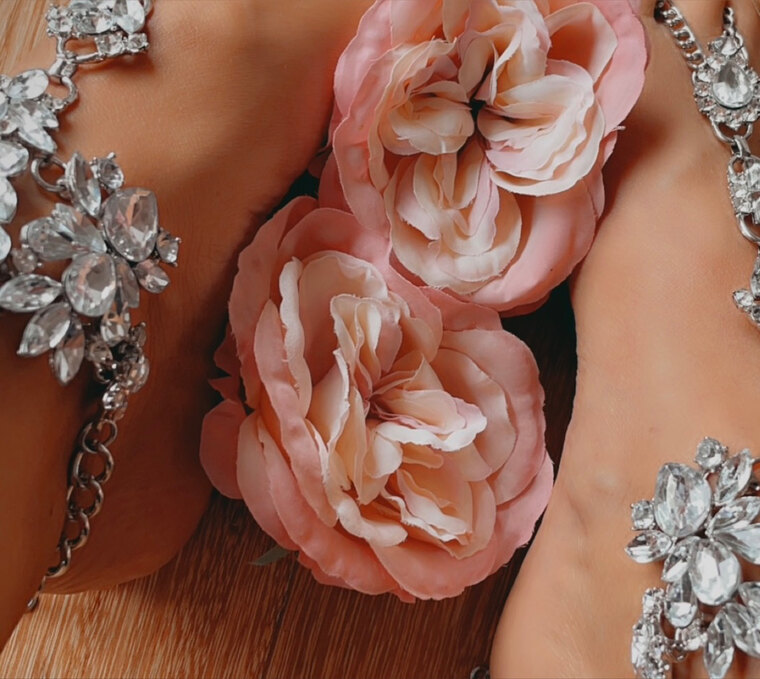 Donna cover image