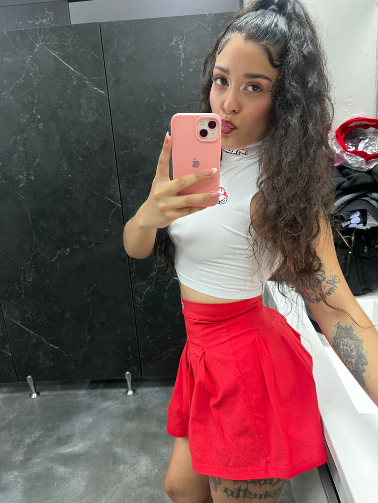 Vanessa.frndz cover image