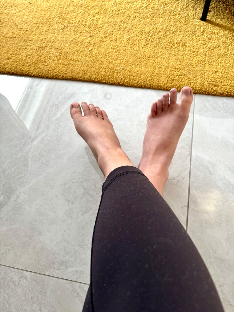 Sexxxytoes05 cover image