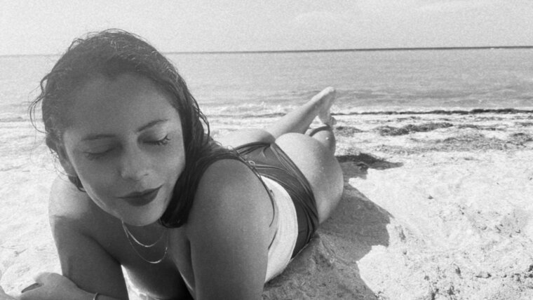 La bonita cover image
