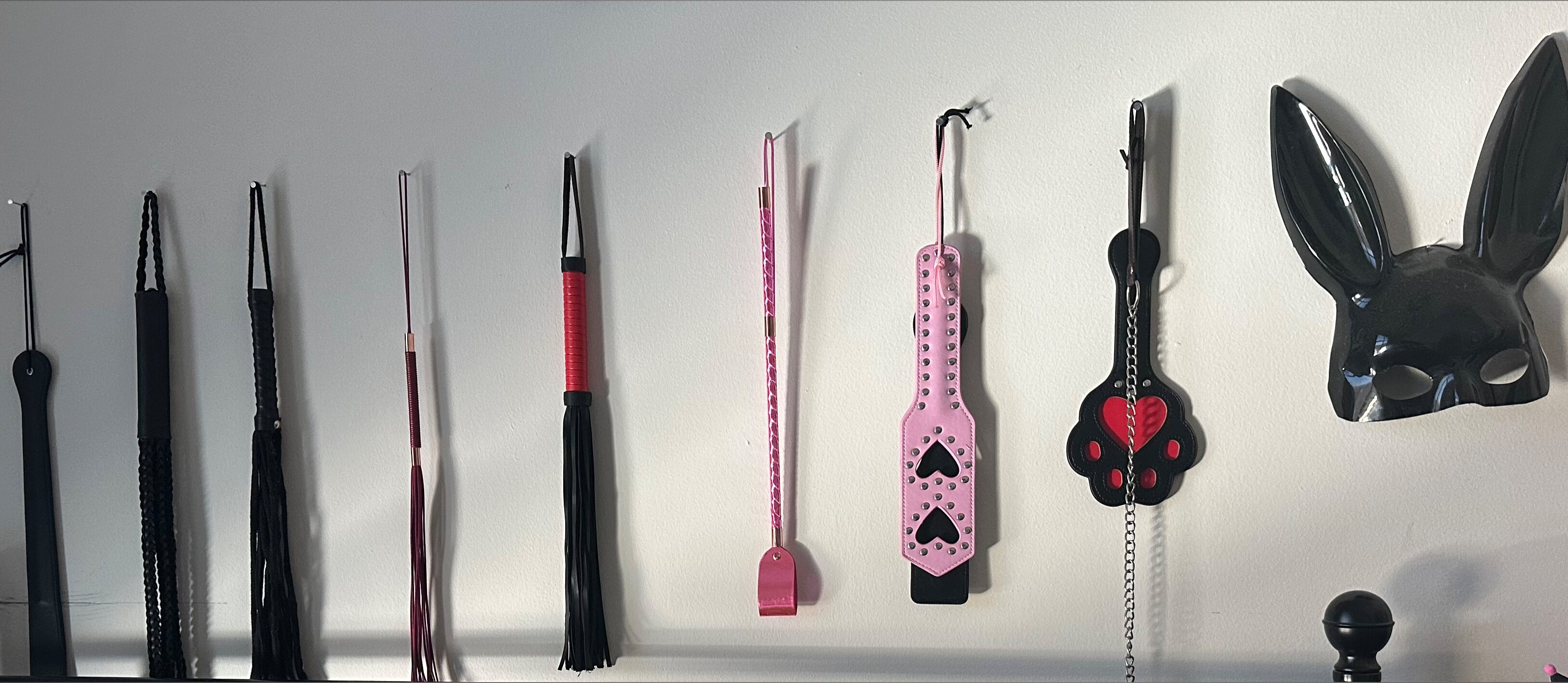DemandingDoll banner image