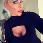 Mia avatar