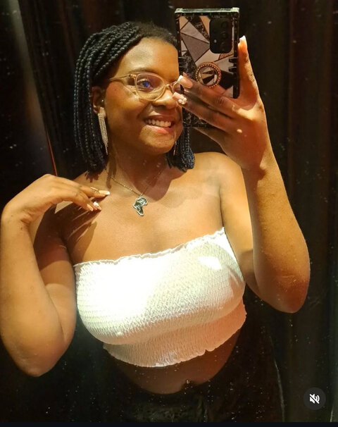 Roline Tchokogue cover image