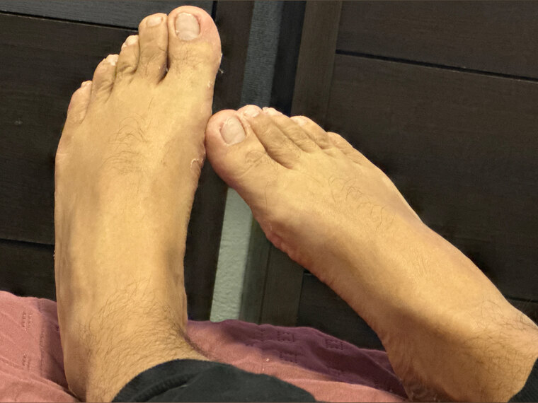 Feet feet feet cover image