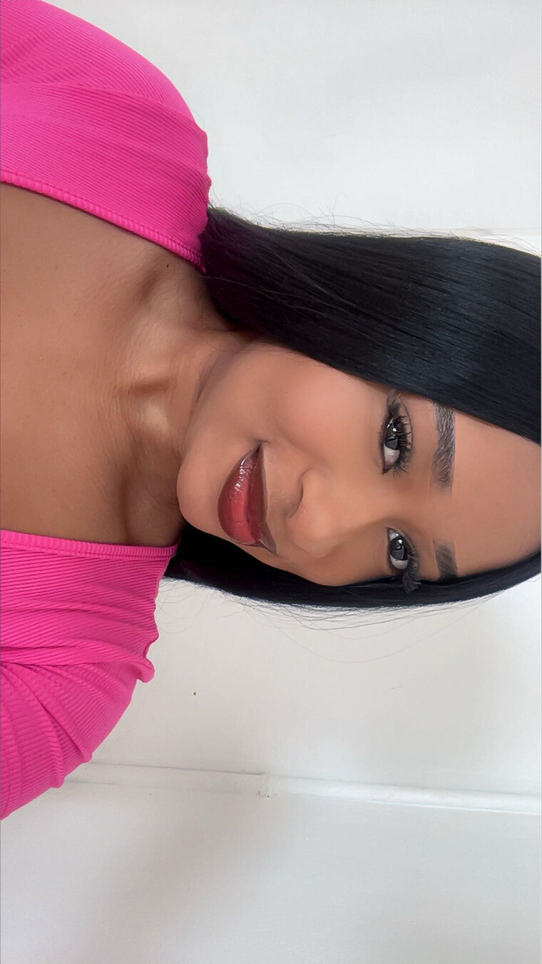 Stefanny🫦 cover image