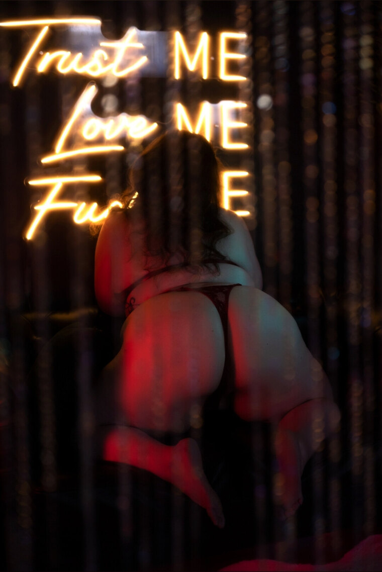 Thick Mama 🫦 banner image