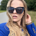 GoddessnextdoorLucy avatar